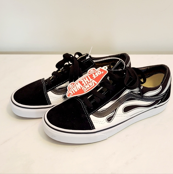 VANS Old Skool Flame Suede Canvas Unisex 7  Shoes Black White Low VN0A38G1K68